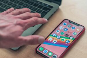 部長に送るメールの書き方で気を付けるべきポイントは？