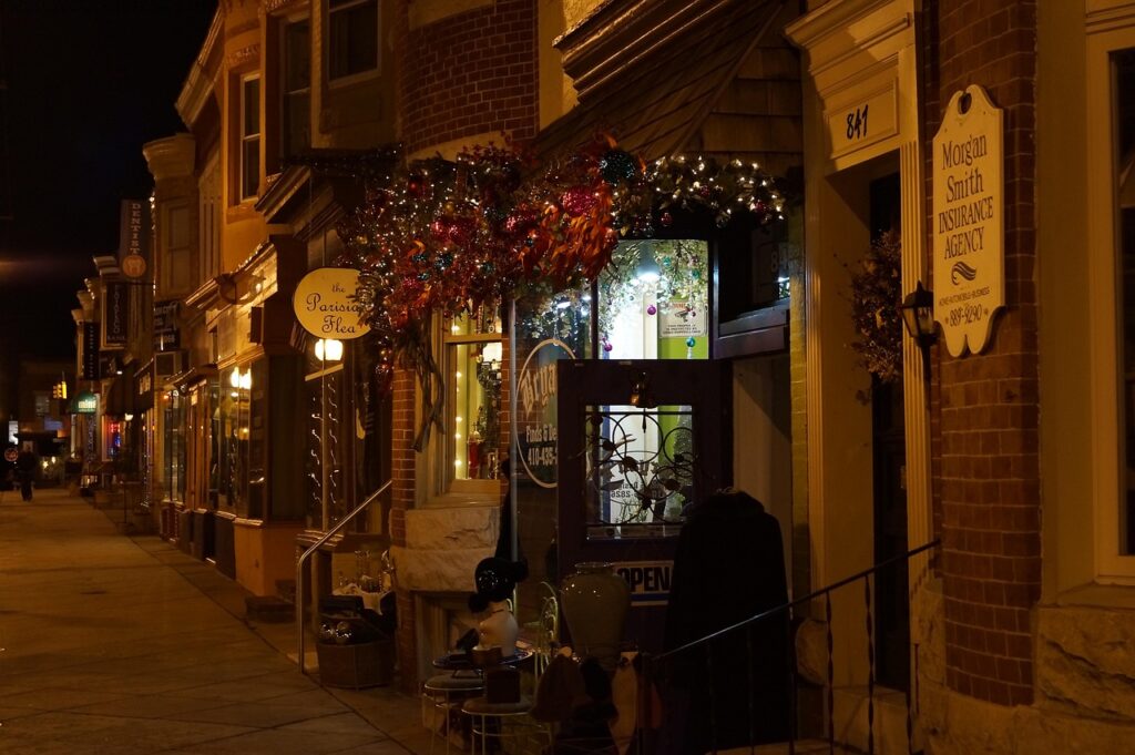 会社の歓迎会での服装はどのように選ぶべきですか？