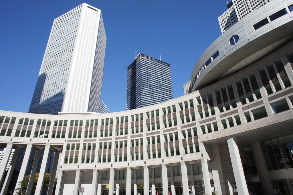 社交辞令とは何か、具体的な例を交えて解説しますか？