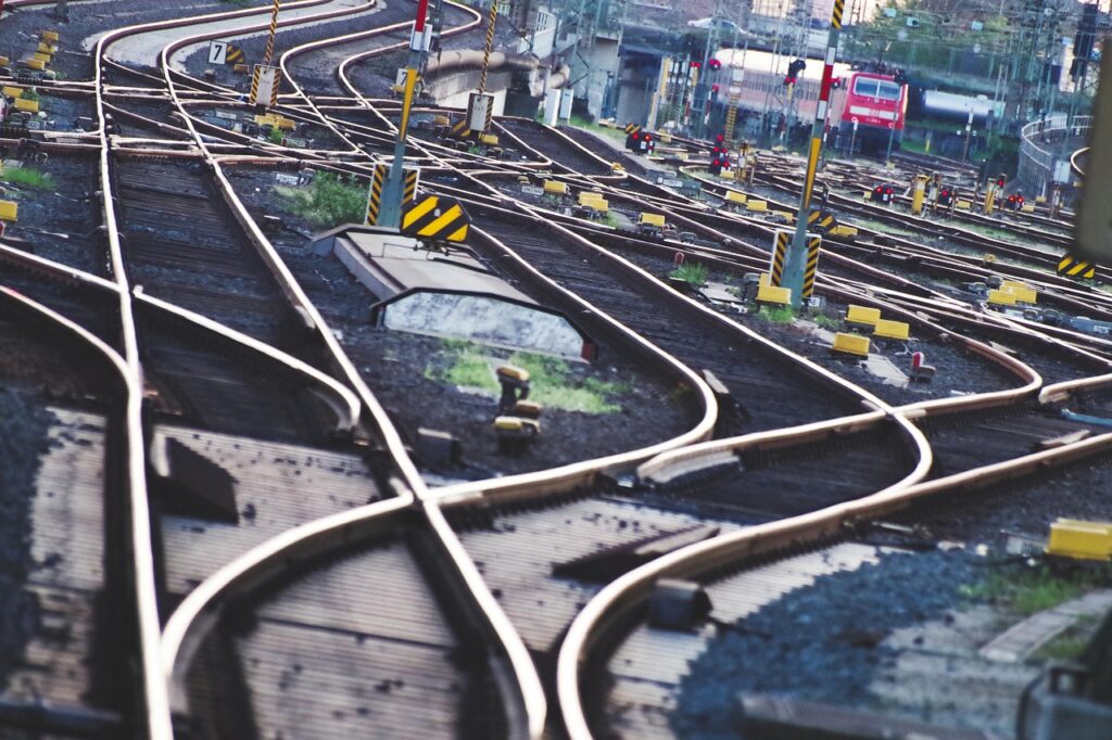 遅刻した際の謝罪メールの書き方は？