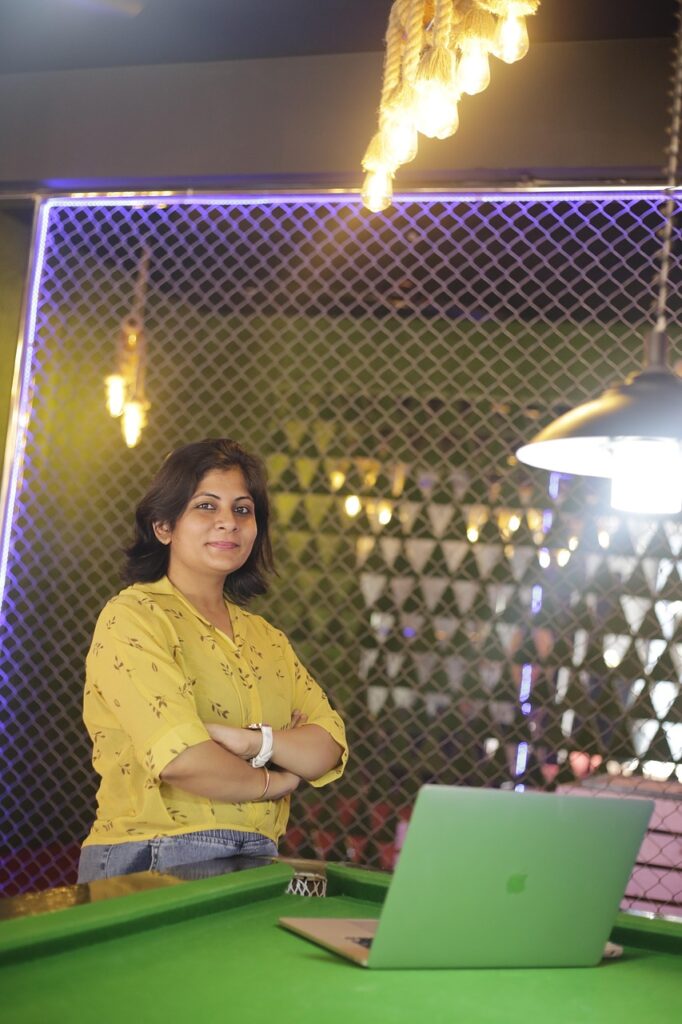 名刺がないときに効果的な自己紹介の方法は？