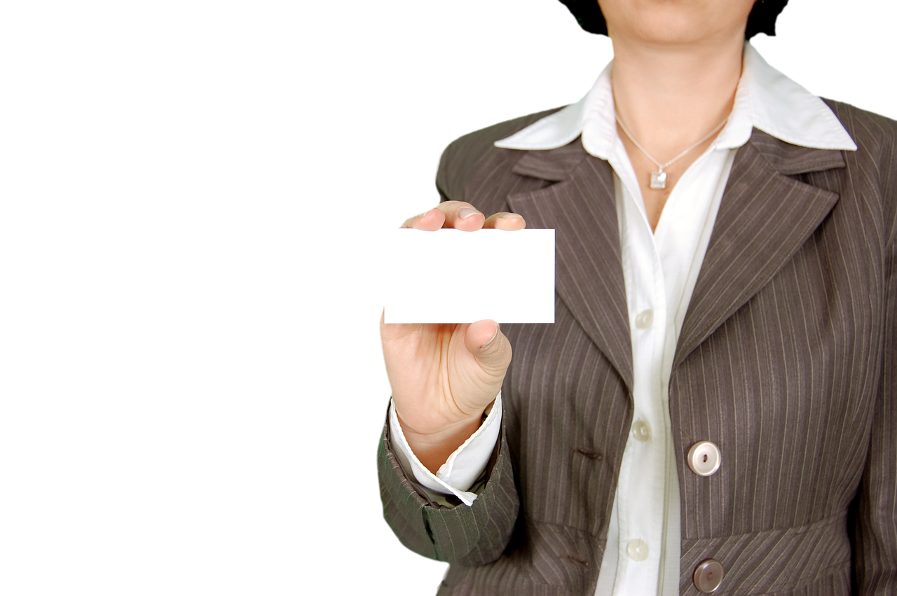 名刺入れの代用として使えるアイテムは？